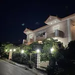 For Relaxed Holidays 4